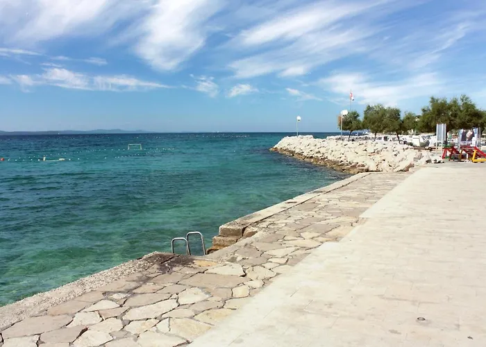 By The Sea - Diklo, - 11662 *