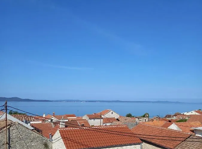 By The Sea - Diklo, - 11662 *